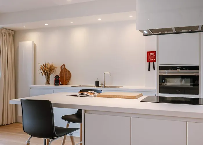 Trendy Dicht Bij De Kust * Ostend