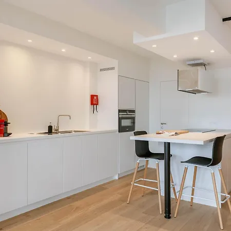 Huswell - Trendy Near The Coastline